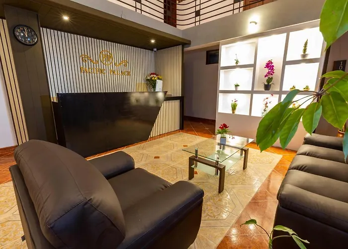 Hotel Pacific *