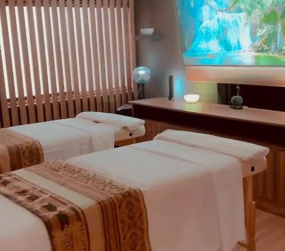 Hotel Pacific